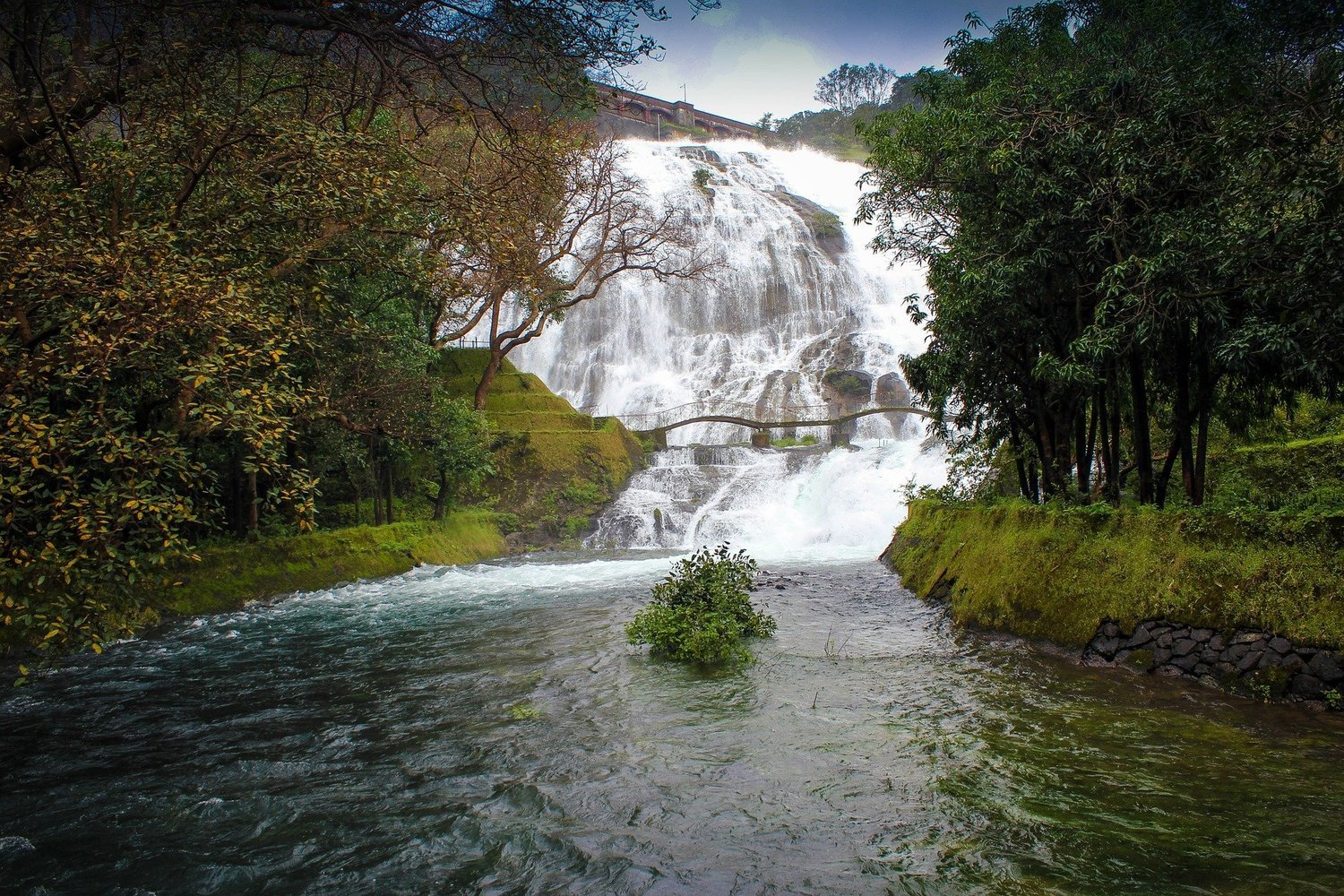 Trekwala Adventure Present’s Bhandardara Waterfall - Featured Image